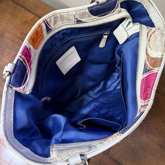 Coach Bag - Picture 10 of 13